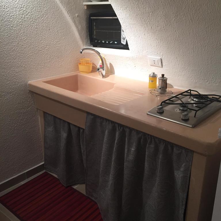 Appartamento Annamaria Ostuni Zimmer foto